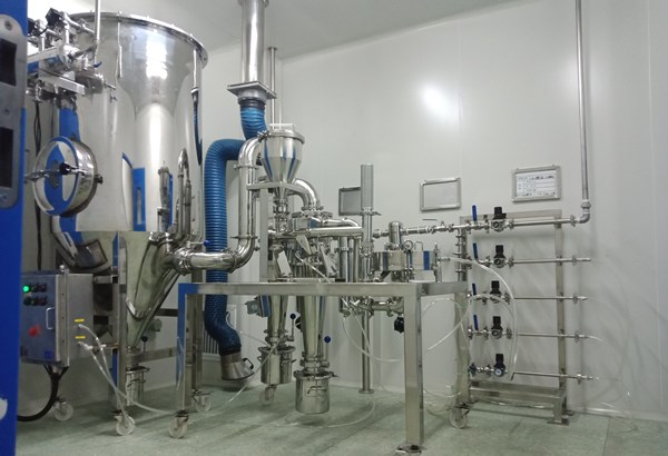 小型醫(yī)藥粉碎機要如何使用？
